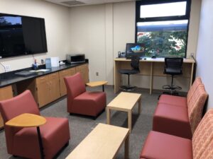 Pedagogical Lounge has informal meeting/workspace.